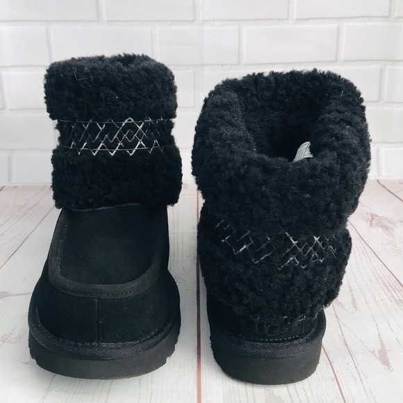 Ugg mini uggbraid boot - Picture 3 of 6